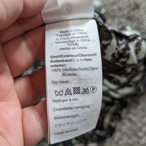 J Crew black brown cream plaid ruffle neck 100% silk button up M - Picture 7 of 8